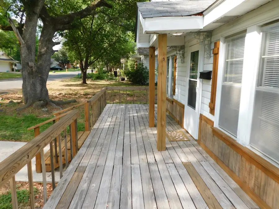 105 NW 2nd, Springhill, LA 71075 - #3