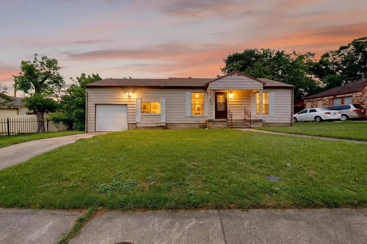 1220 Alaska Avenue, Dallas, TX 75216 - #1