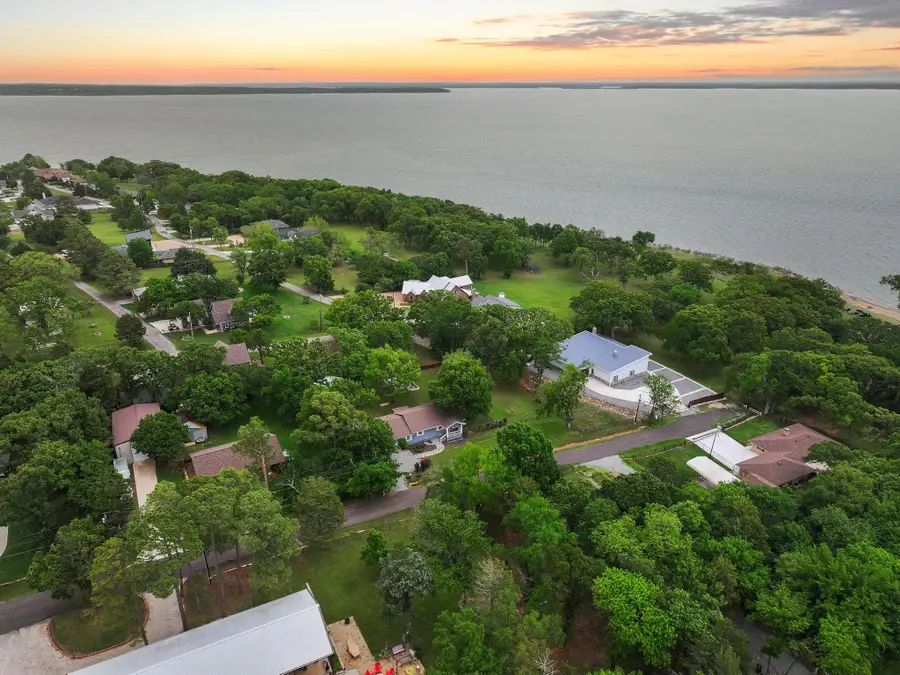 109 Arkansas Street, Pottsboro, TX 75076 - #2