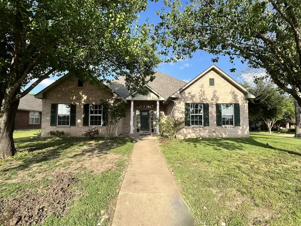 2700 Boyd Street, Ennis, TX 75119