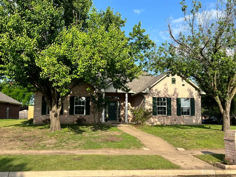 2700 Boyd Street, Ennis, TX 75119 - #2