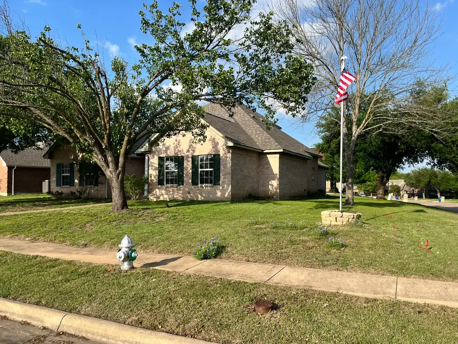 2700 Boyd Street, Ennis, TX 75119 - #3