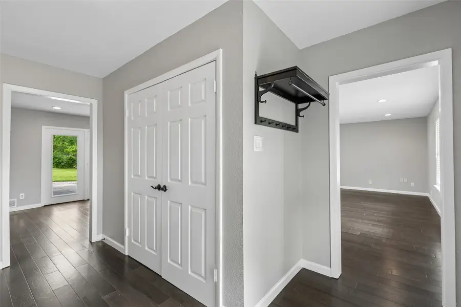 717 NW 6th Street, Grand Prairie, TX 75050 - #3