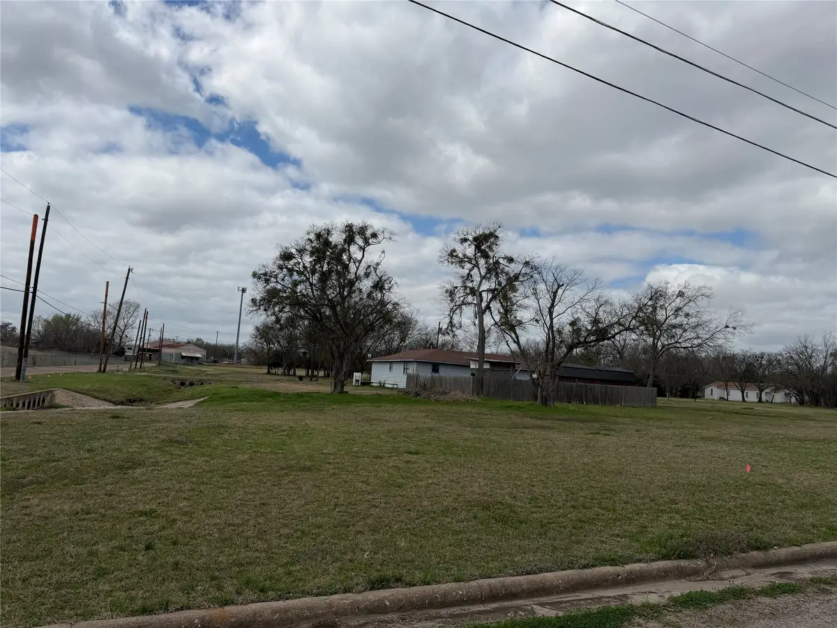 102 Johnson Street, Commerce, TX 75428 - #1