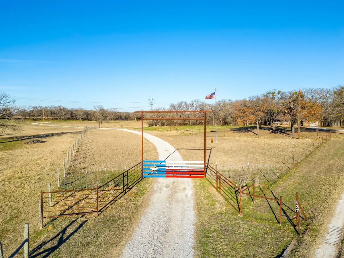 141 County Road 4793, Boyd, TX 76023 - #1