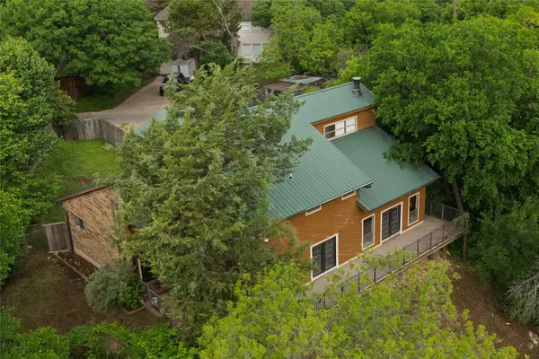 821 Cherlynne Drive, Cedar Hill, TX 75104