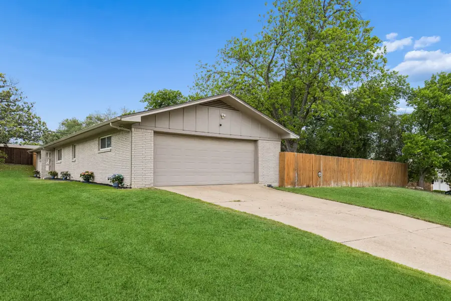 3840 Walton Avenue, Fort Worth, TX 76133 - #2