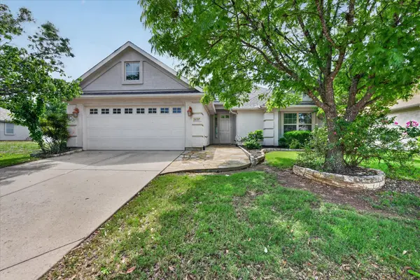 11217 Southerland Drive, Denton, TX 76207
