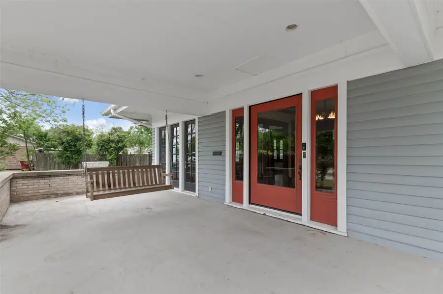 706 S Main Street, Farmersville, TX 75442 - #3