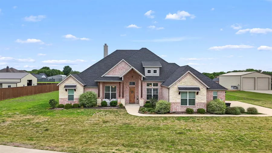 321 Rolling Meadows Drive, Waxahachie, TX 75165 - #2