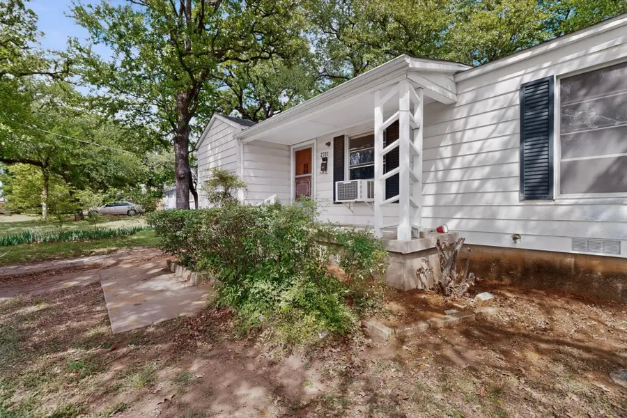 2701 Stark Street, Fort Worth, TX 76112 - #3