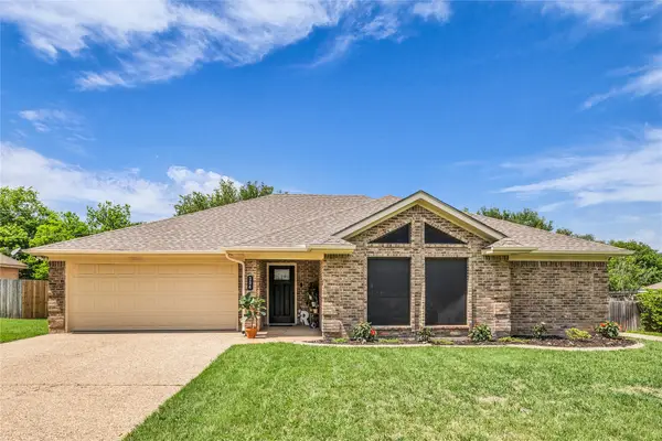 304 Neely Road, Hewitt, TX 76643