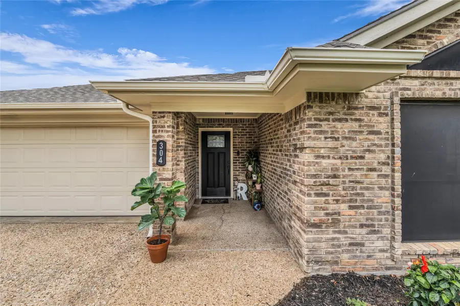 304 Neely Road, Hewitt, TX 76643 - #2