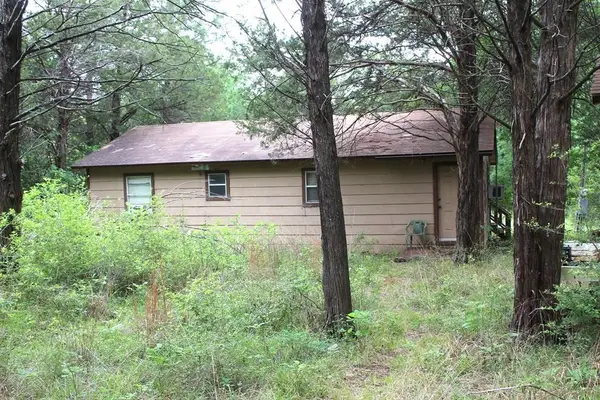 16104 SE County Road 2390, Streetman, TX 75859