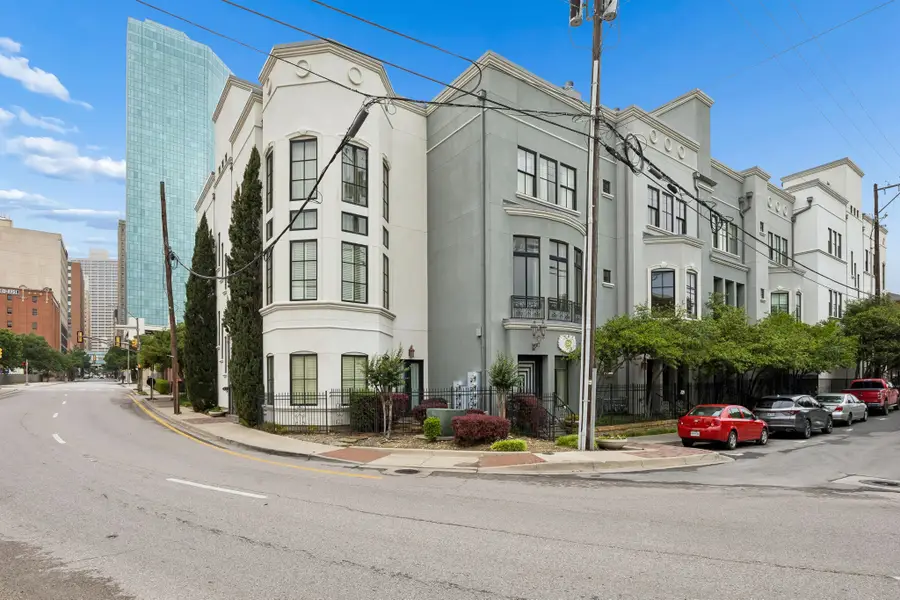 724 Grove Street, Fort Worth, TX 76102 - #2