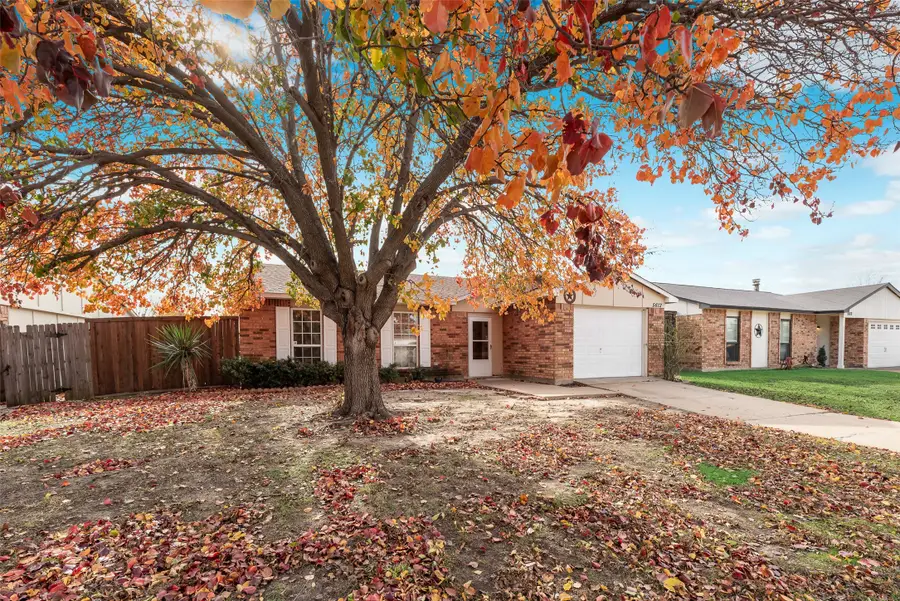 5612 Pearce Street, The Colony, TX 75056 - #2