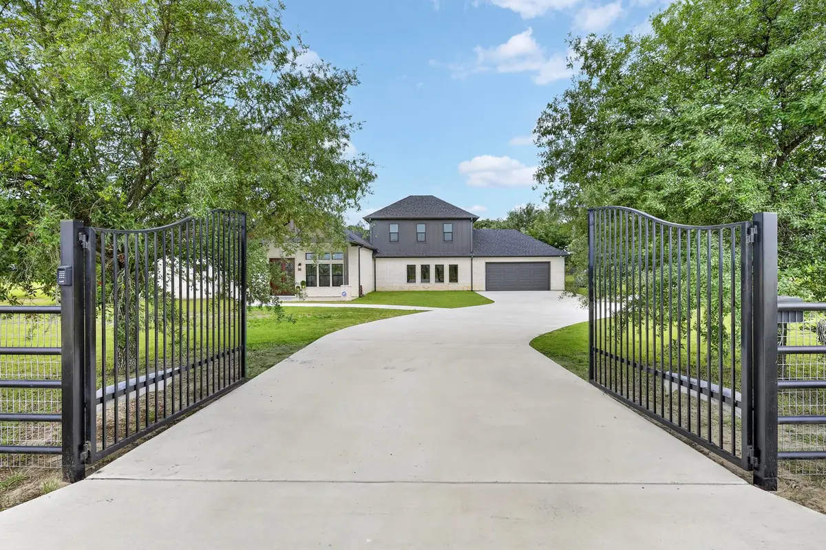 10373 Bobbie Lane, Pilot Point, TX 76258 - #1