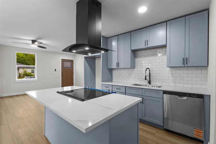 3216 Sharon Street, Dallas, TX 75211 - #3