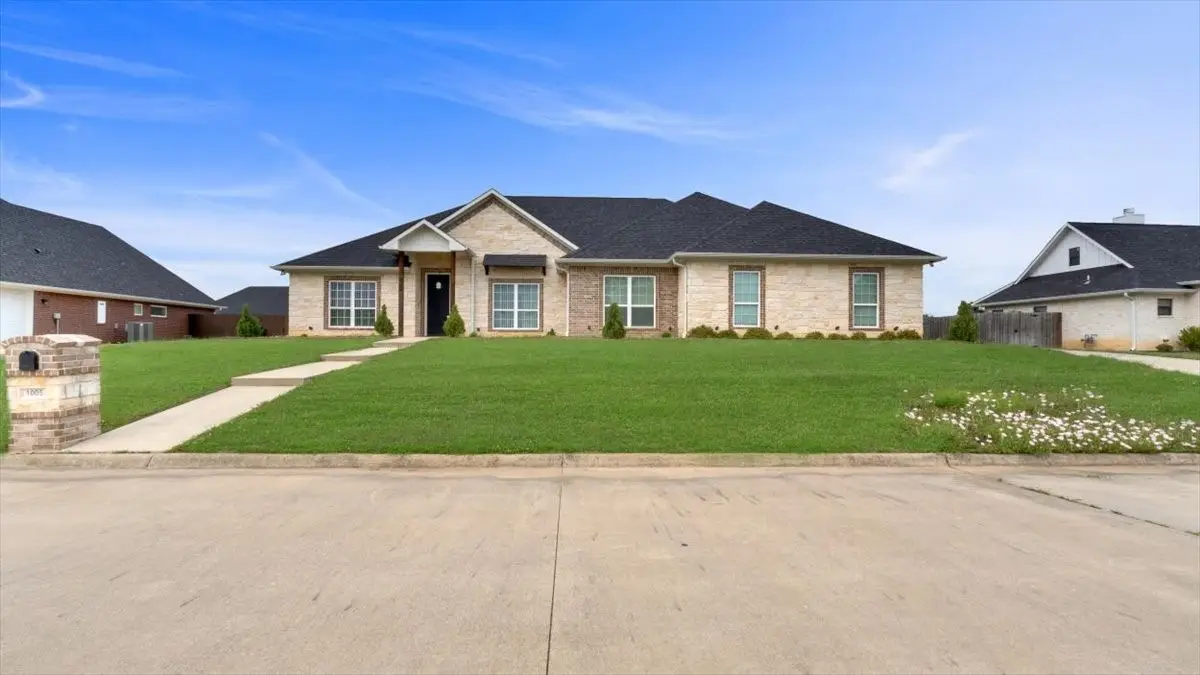 1005 Stone Bridge Street, Mount Pleasant, TX 75455 - #1