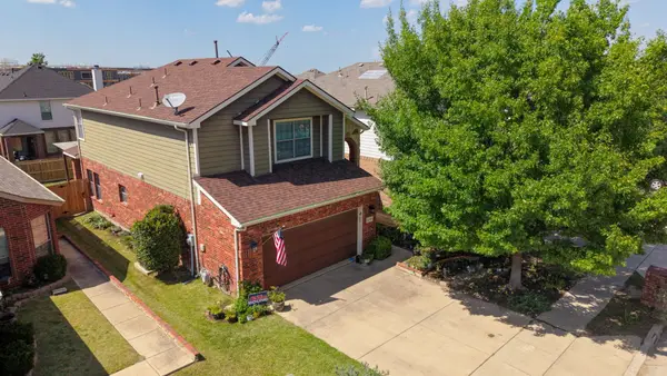 12137 Walden Wood Drive, Fort Worth, TX 76244