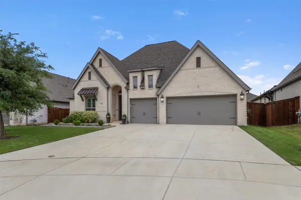 1305 Alder Court, Aubrey, TX 76227