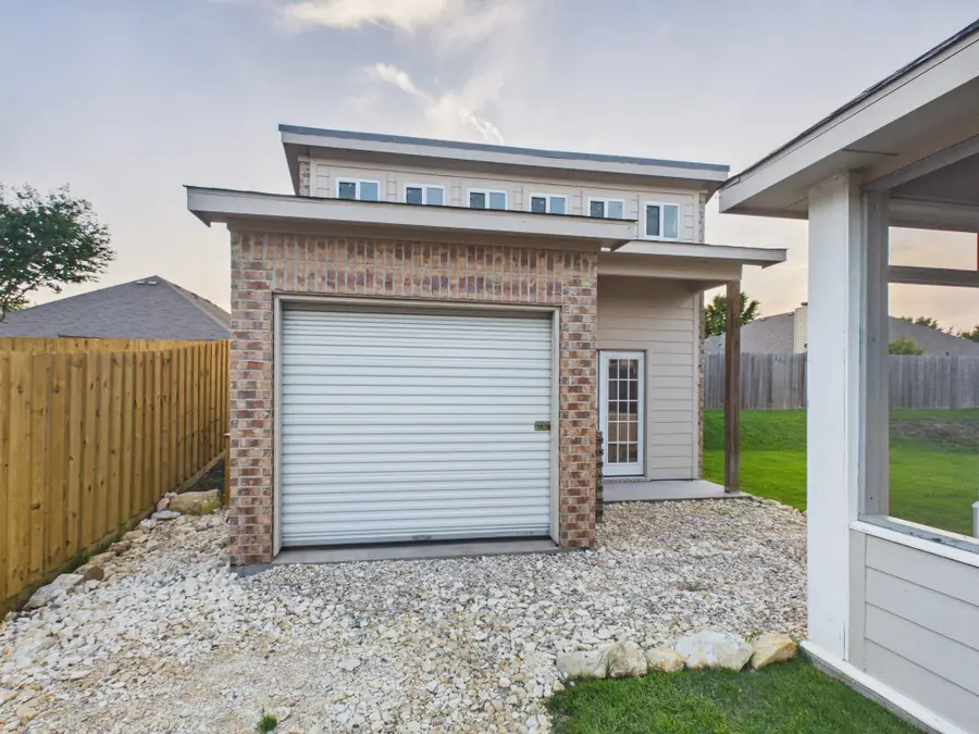 921 Mill Pond Drive, Midlothian, TX 76065 - #2