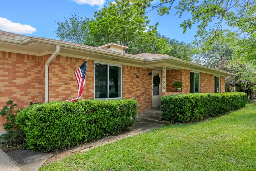 706 W Denison Drive, Robinson, TX 76706 - #2