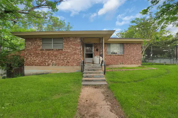 1207 Camelia Street, Weatherford, TX 76086