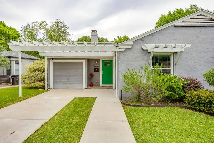 6304 Locke Avenue, Fort Worth, TX 76116 - #2