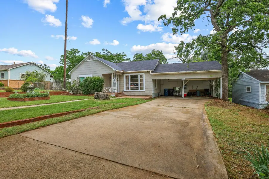 1107 W Hull Street, Denison, TX 75020 - #3