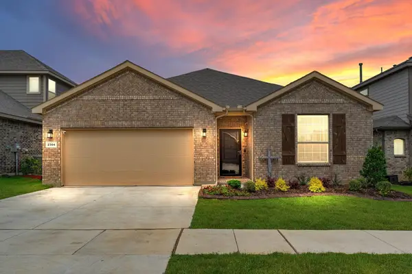 2304 Blackrail Court, Argyle, TX 76226