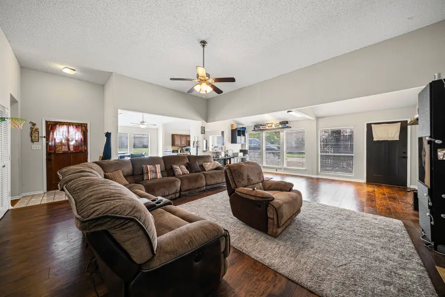 5505 Oak Brook Road, Arlington, TX 76016 - #2