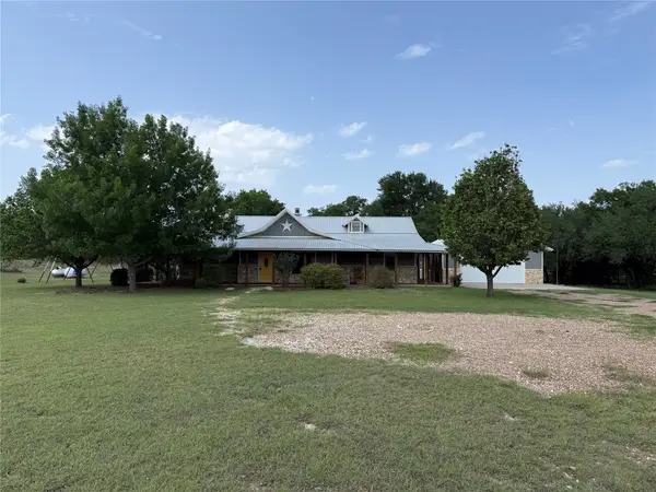 1362 Moody Lane, Glen Rose, TX 76043