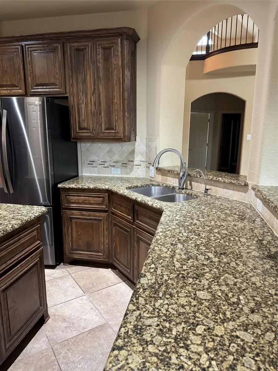 6132 Falls Lake Road, Fort Worth, TX 76179 - #3