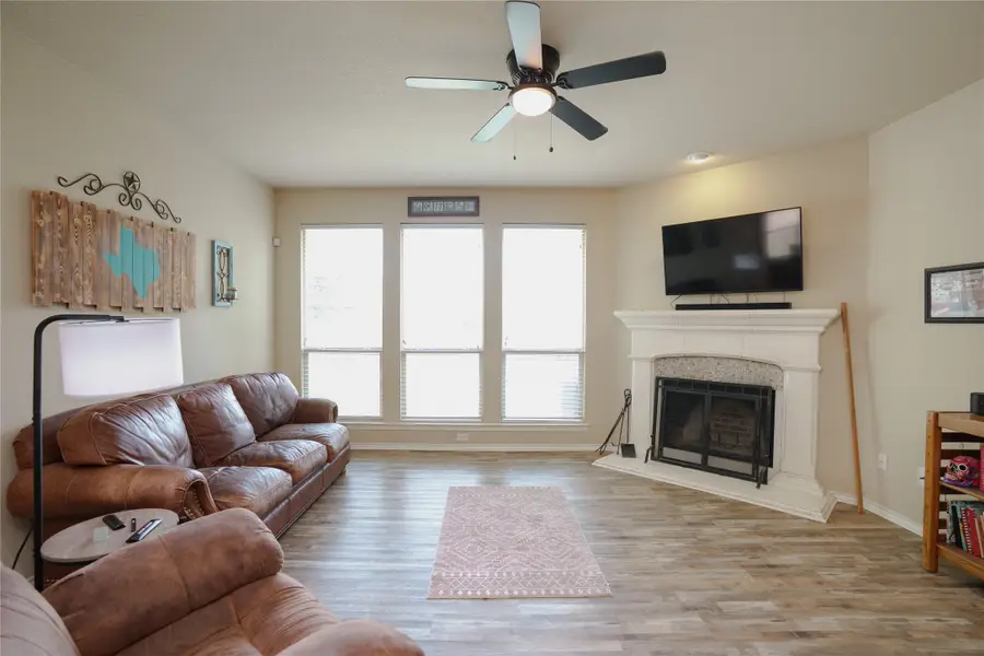 3300 Stonecrop Trail, Denton, TX 76226 - #3