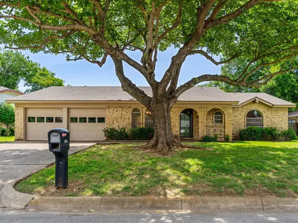 3732 Holland Drive, North Richland Hills, TX 76180