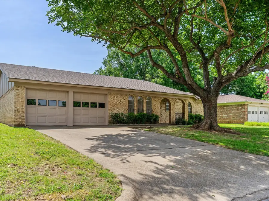 3732 Holland Drive, North Richland Hills, TX 76180 - #3