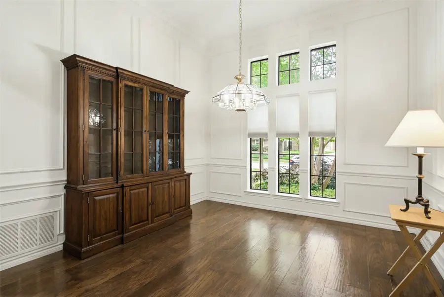 2905 Valleyview Drive, Grapevine, TX 76051 - #2