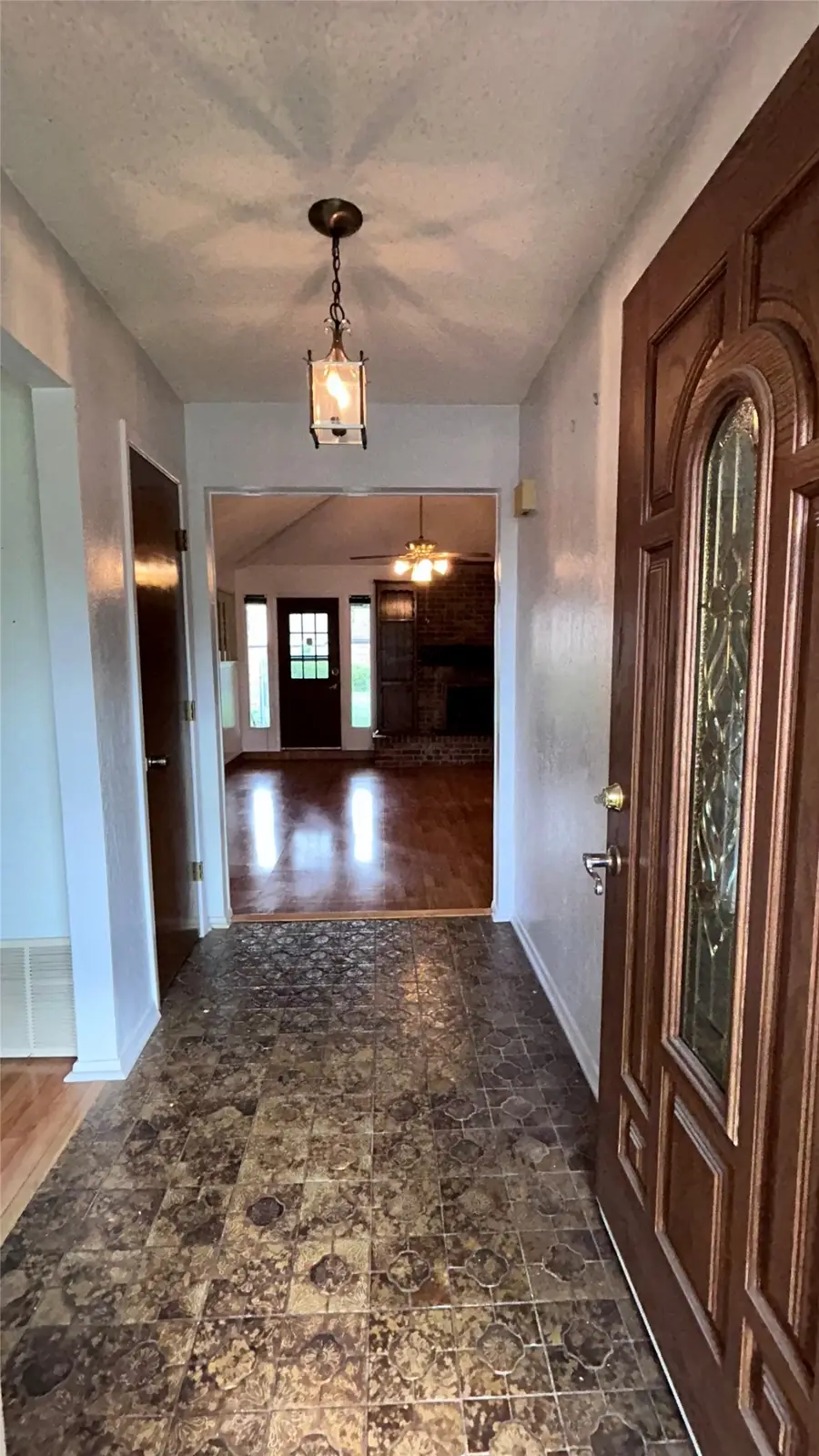 6325 Lavano Drive, Edgecliff Village, TX 76134 - #2