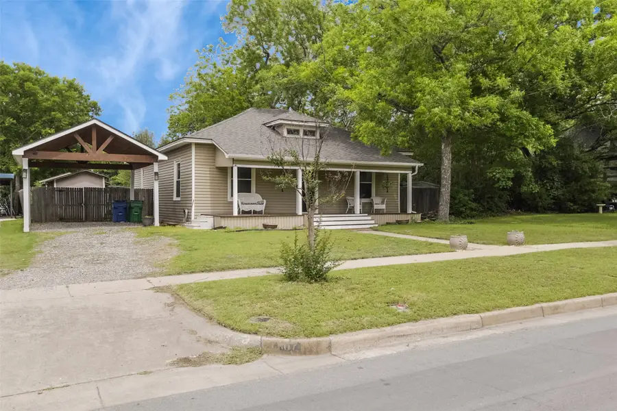 607 Williams Street, Waxahachie, TX 75165 - #2