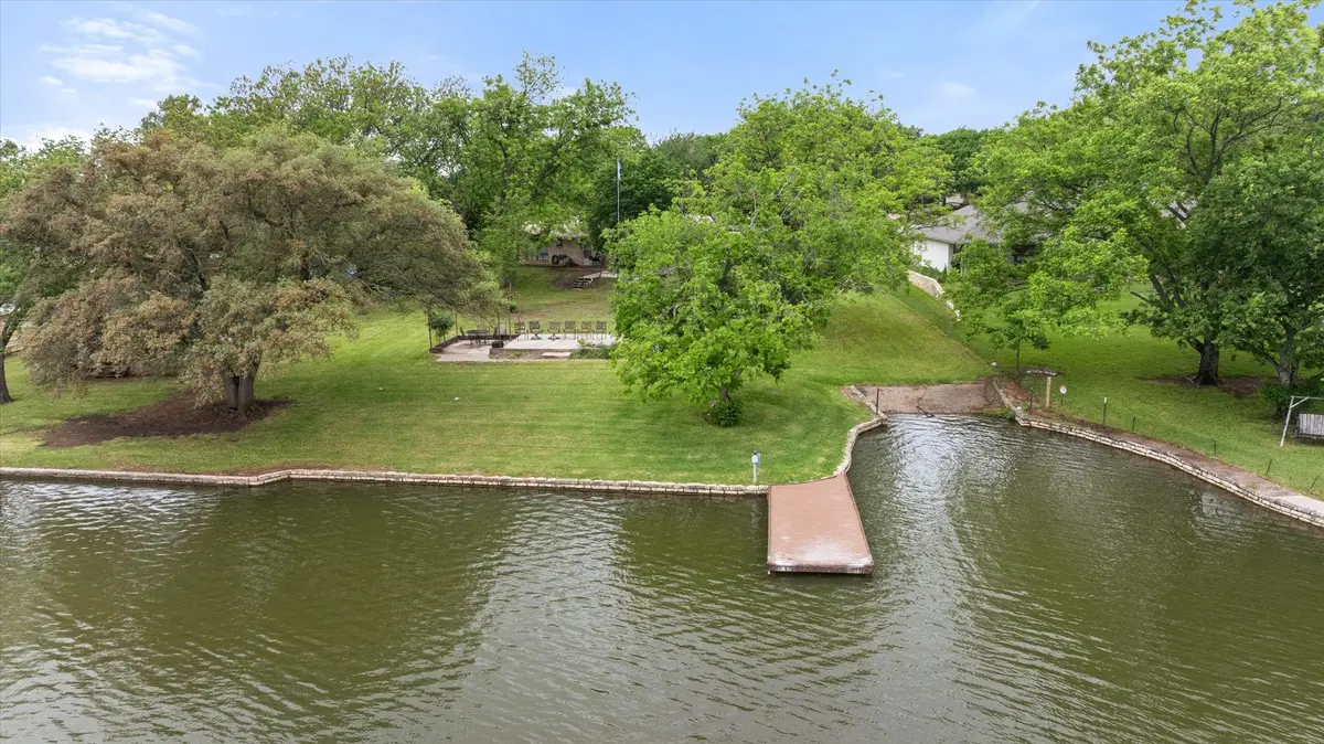 633 E Bridge Street, Granbury, TX 76048 - #1