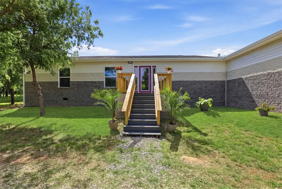 211 E Bay Drive, Bridgeport, TX 76426 - #3