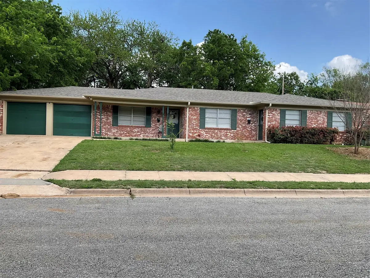 2413 N Lockhart Street, Sherman, TX 75092 - #1
