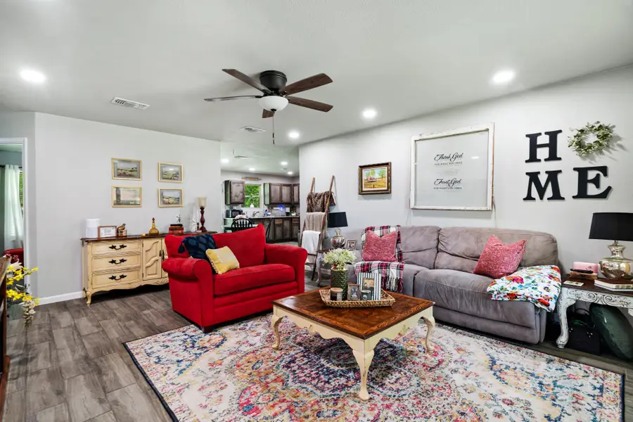 240 Elizabeth Lane, Blossom, TX 75416 - #3