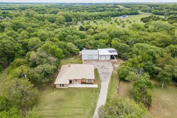 807 E State Highway 11, Whitewright, TX 75491