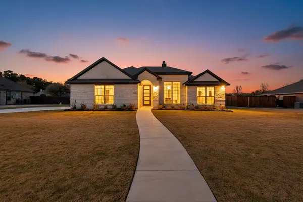 906 Maxine Drive, Athens, TX 75751