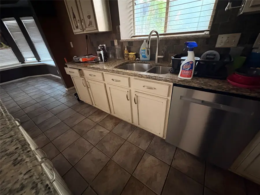 4724 Maple Hill Drive, Fort Worth, TX 76123 - #3