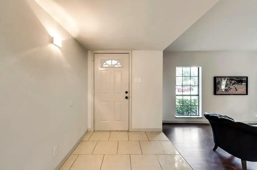 3517 Knoll Point Drive, Garland, TX 75043 - #2