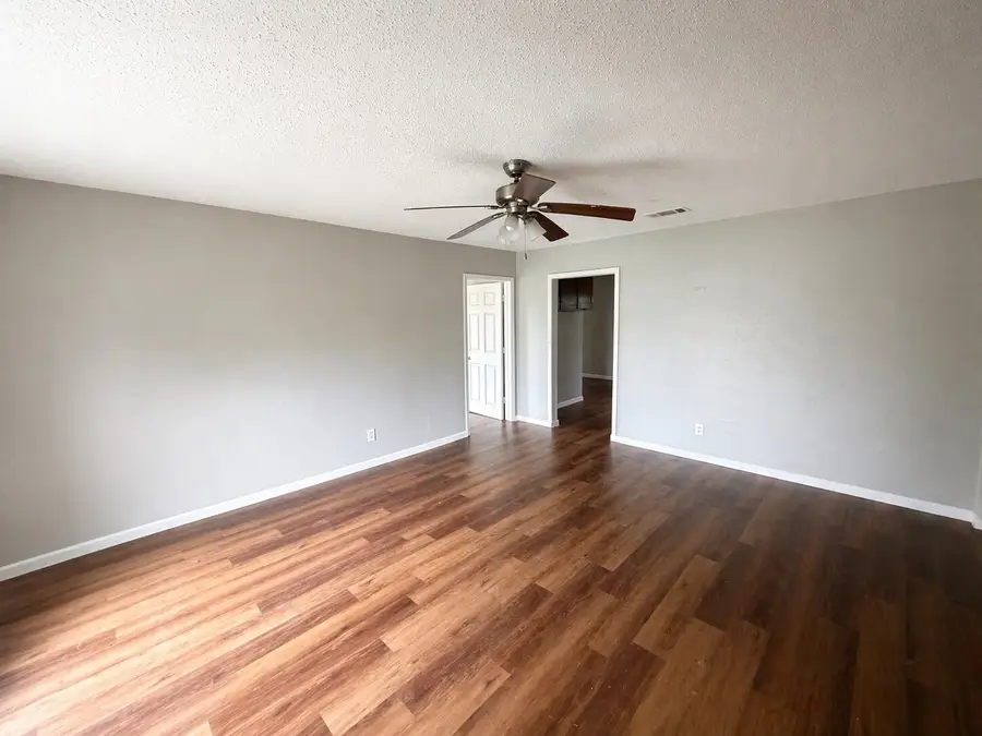 2622 Crystal Drive, Balch Springs, TX 75180 - #3