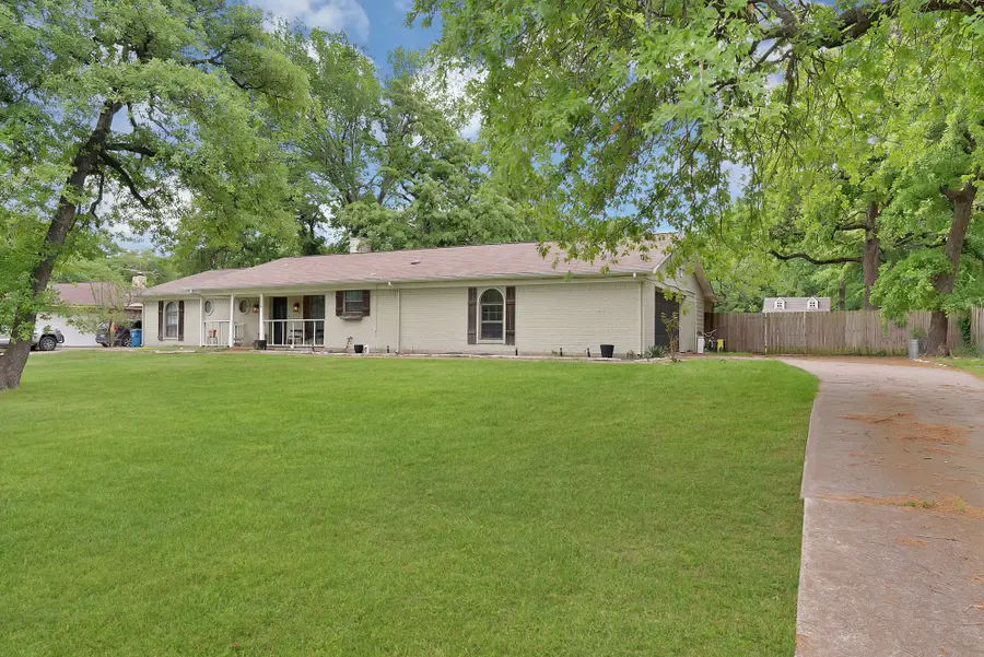 126 Oak Lane, Burleson, TX 76028 - #3